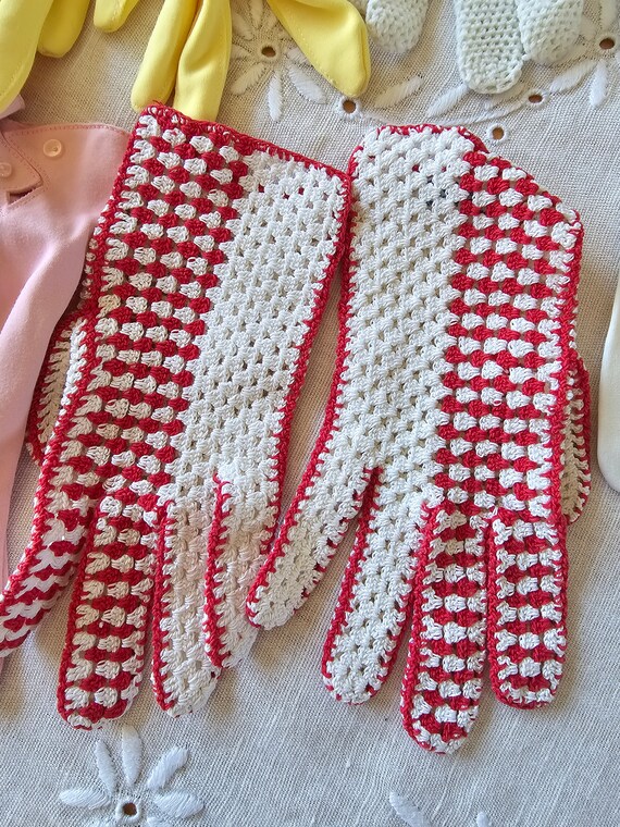 Vintage women's gloves set of five