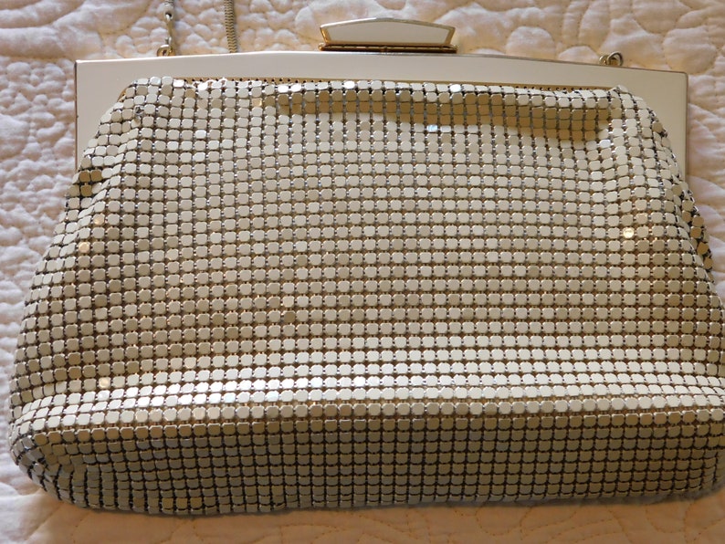 Vintage 1950's 1960's Beige Mesh Handbag Purse image 5