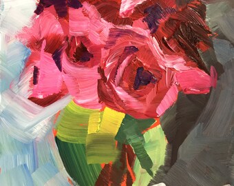 Op de afbeelding: Een schilderij van een boeket roze en rode rozen in een groene vaas. De rozen zijn geschilderd met dikke penseelstreken, waardoor ze een textuur krijgen. De achtergrond is donkergrijs.