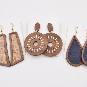 Maroon Wood Leather Teardrop Boucles doreilles, Boucles doreilles en cuir, boucles doreilles légères, boucles doreilles marron, boucles doreilles en bois, boucles doreilles en bois, cadeau image 3