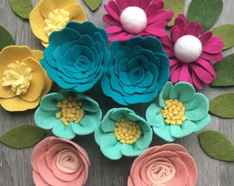 Loose Felt Flowers, Wool Felt Flowers, Felt flower Decor, Spring felt flowers, teal felt flowers