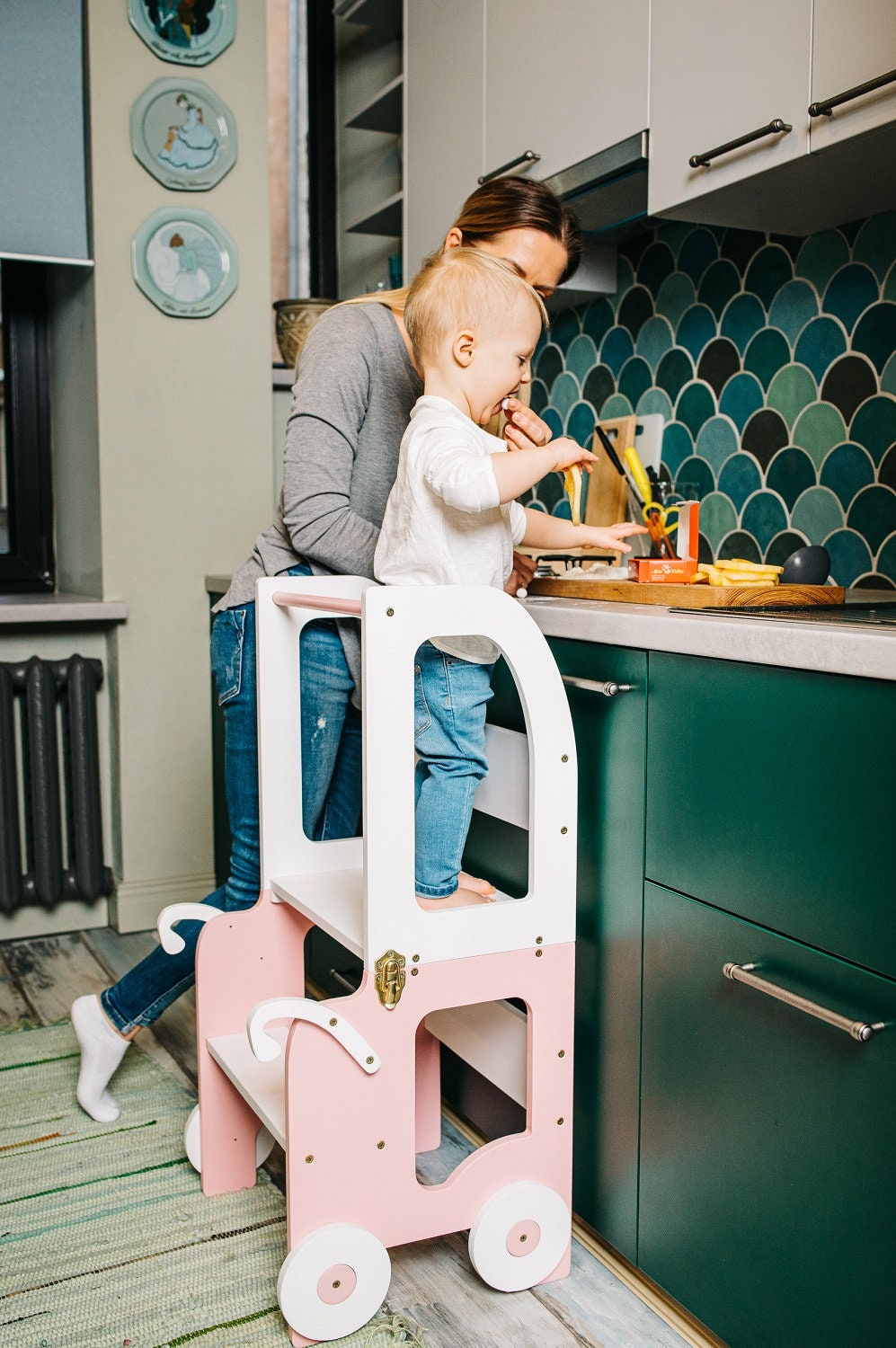 Kitchen step stool for toddler/table and stool all in one