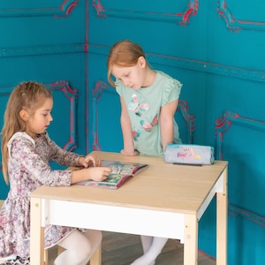 Mesa y silla inteligente de ahorro de espacio para niños, Set de estudio Montessori con almacenamiento, Muebles infantiles funcionales imagen 6