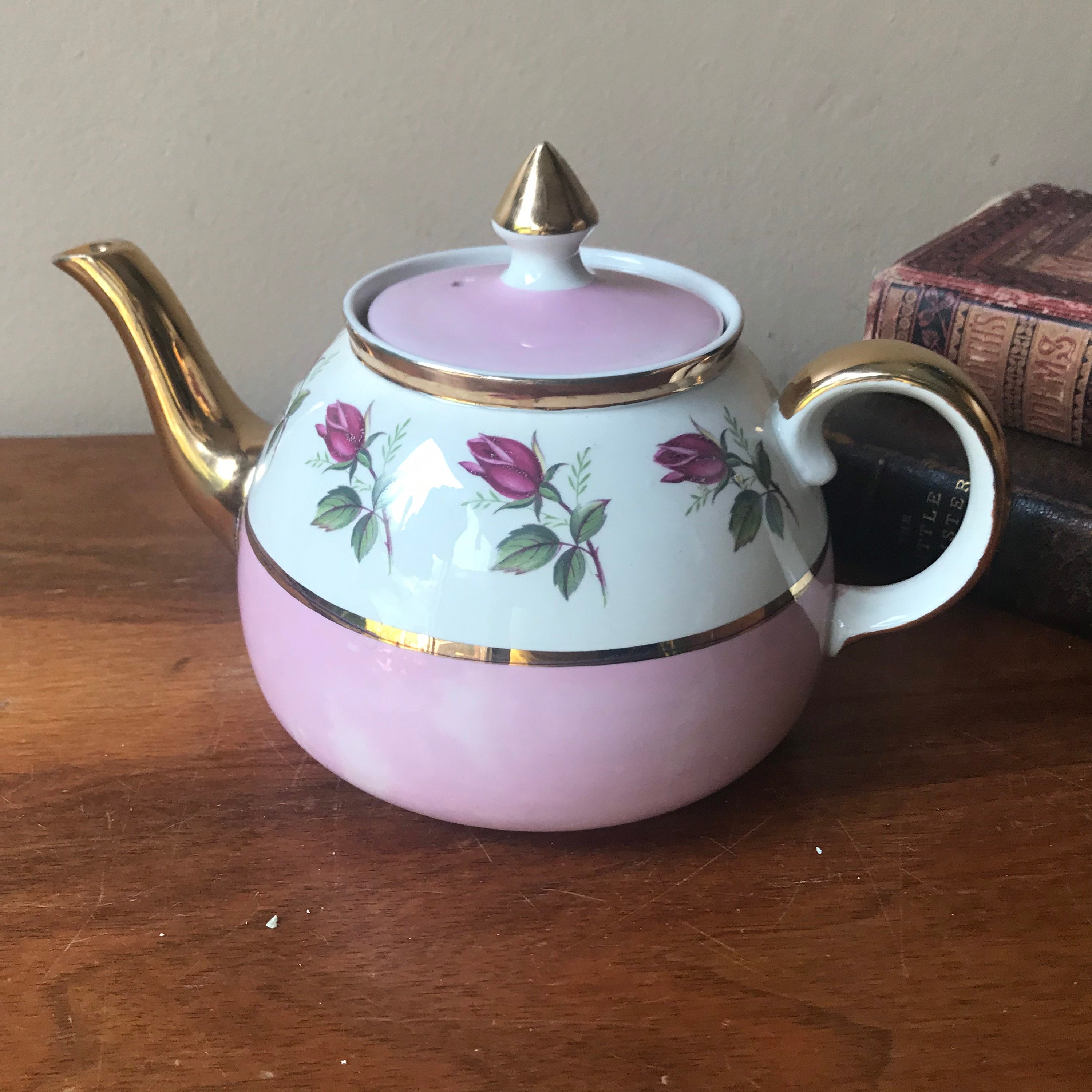 Gibson Teapot for sale Only 2 left at 70