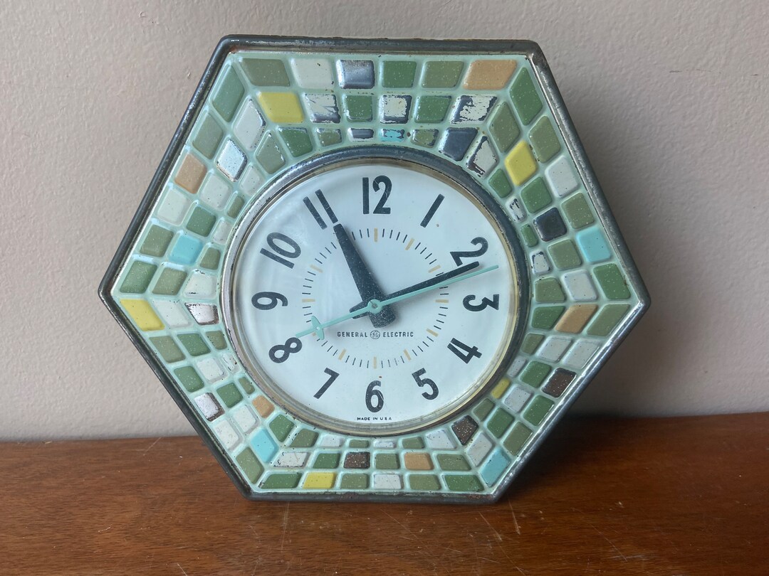 Retro Electric Wall Clock Mid Century Mosiac Clock Vintage Etsy