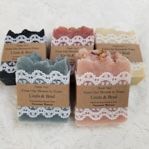 Bomboniere di sapone, bomboniere di nozze, bomboniere per addio al nubilato, bomboniere per baby shower, giorno del matrimonio, sapone in pizzo, fatto a mano, personalizzare, fatto a mano