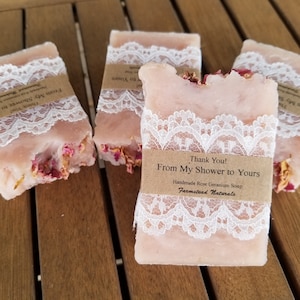 Brautdusche Gastgeschenke, Babypartygeschenke, Hochzeitsgeschenke, Geschäft, Party, Gastgeschenke, handgemacht, Spitze Seife, Seife Gastgeschenke, Rose Geranium,