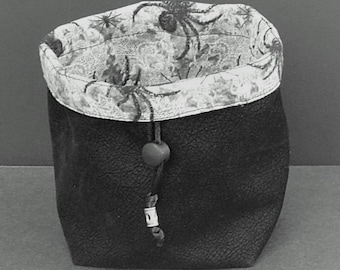 Spiders Vegan Suede Dice Bag, D&D Drawstring Pouch