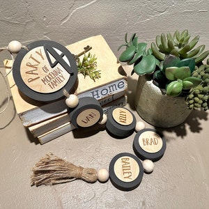 Personalized Family Wood Garland, Wood Bead Garland, Custom Family Sign, Family Hanging Keepsake, Gift