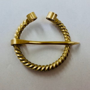 Brooch fibula Cloak pin Penannular twisted brooch 45 mm multi period Made from brass. Hand forged. Historical costume. Reenactment jewelry image 1