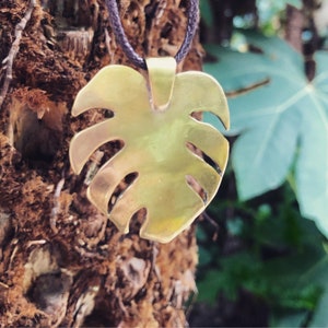 Monstera plant leaf pendant necklace Large Metal image 1
