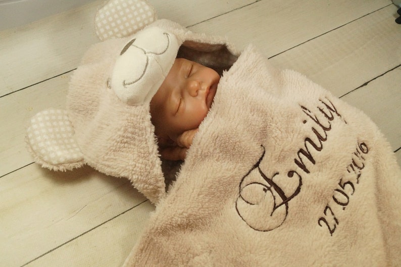 3D Babydecke mit Namen und Datum bestickt 75 x 100 cm Beige mit Teddy 302022 Geschenk Geburt Taufe Bild 1