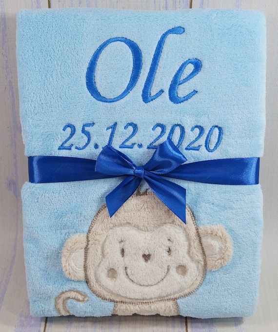 Babydecke mit Namen bestickt Decke 76x102 cm Geschenk zur Taufe zur Geburt 