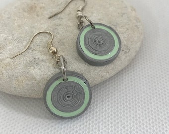 Paper earrings. Handmade paper jewellery. Quilling paper earrings. Sustainable jewellery. Paper gift for her. Round grey and green earrings.
