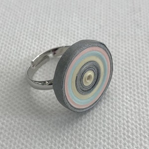 Anello di carta. Gioielli d'oca. Quilling di carta. Regolabile.  Gioielli geometrici eco friendly. Regalo unico per lei. Primo anniversario