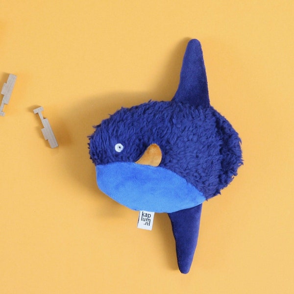 Handmade organic sunfish (S), mola mola, sustainable toy, ecofriendly toy, baby toy, baby shower gift, plush toy, linen soft doll