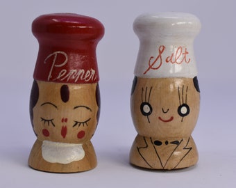 Wooden Salt and Pepper Shakers, Man and Woman, Corked, Made in Japan