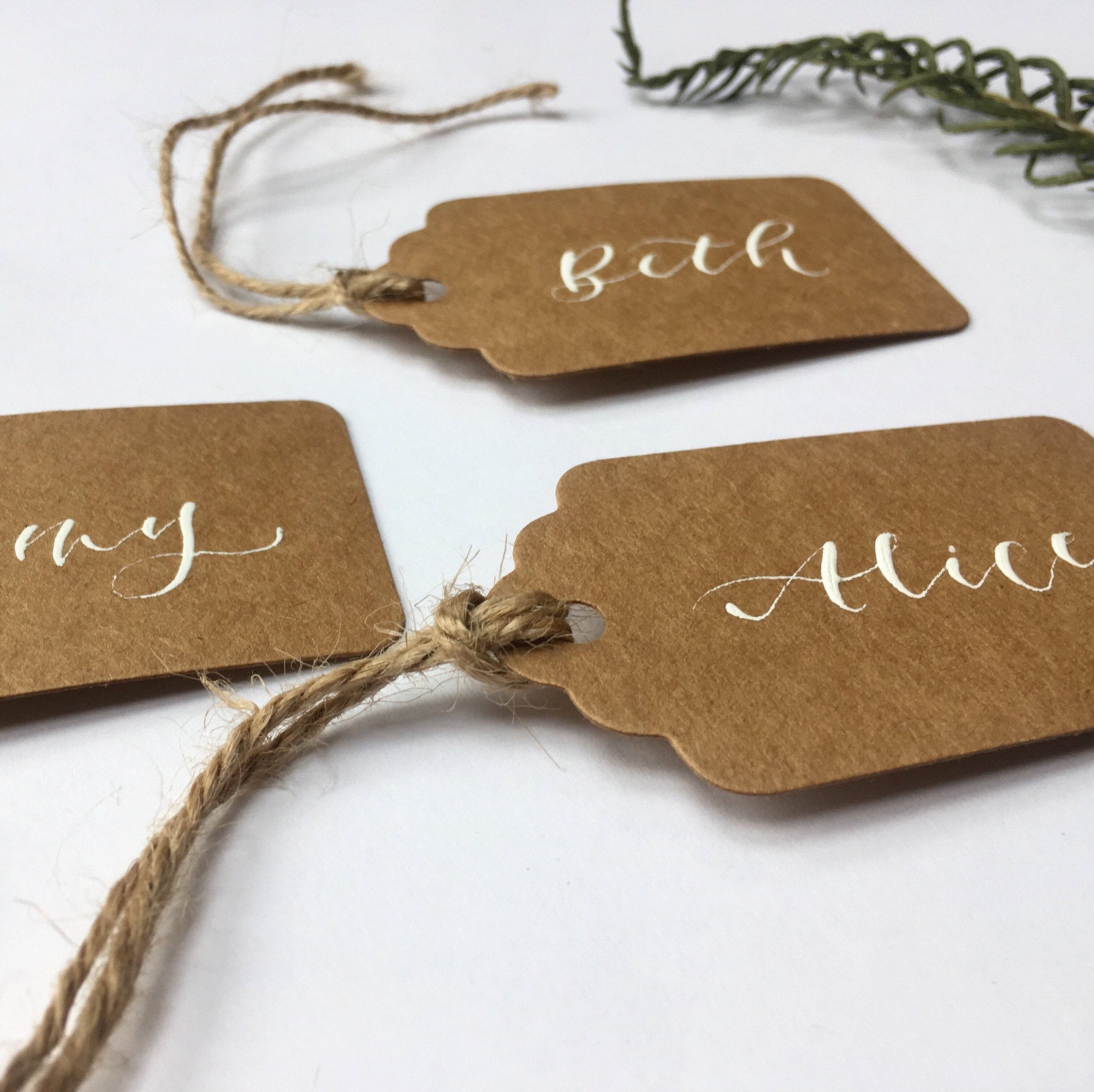 Name Place Cards Kraft Luggage Tags Lettering Wedding Name Cards Modern Calligraphy Rustic Calligraphy Name Cards Wedding Stationery
