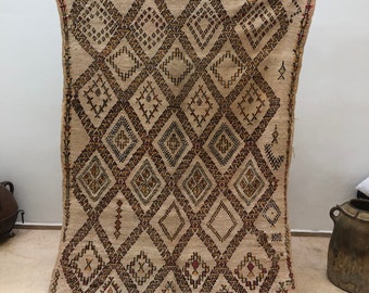 moroccan berber carpets - beni ouarain carpets - white and black- 100% wool  -handmade rug - vintage carpet