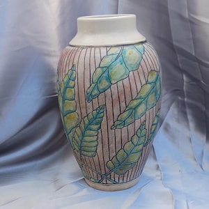 Art pottery vase by Alan Long of Clay Pond Pottery