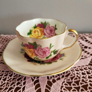 REGENCY English Bone Chins Rosses Pattern Teacup and Saucer Set/Three Color Cabbage Roses Floral Collectable Tea Set Bridesmaid Gif/No.745