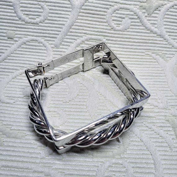 Unique Silver Tone Geometric Bangle Bracelet/Hing… - image 5