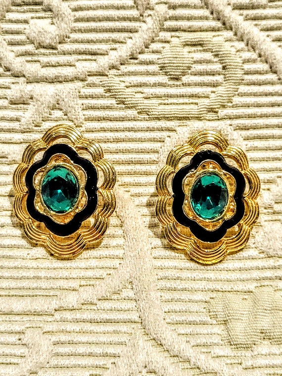 Vintage Dressy Gold Tone Stud Earrings with Emeral