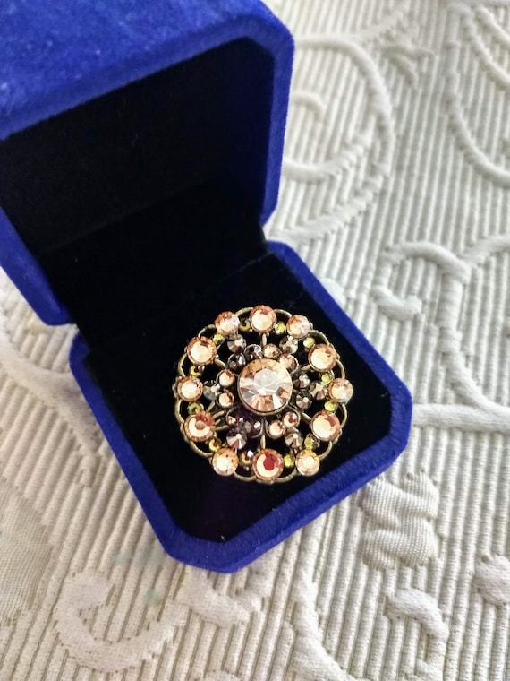 Rare Find Large Round Ring with Champaign Swarovsk