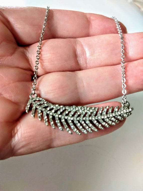 Silver Tone Feather Pendant Choker Necklace/Sidew… - image 3