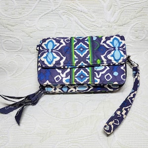 VERA BRADLEY Ink Blue Multicompartment Wristlet Wallet/Two Zippered Compartment One Snap Closure Pockets/Convenient Packable Wallet Gift/188