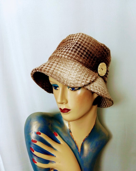 Stylish Brown Plaid Women\'s Bucket Hat Damara English Plaid Bucket Hat | Stylish Bucket Hats for Women main image 4