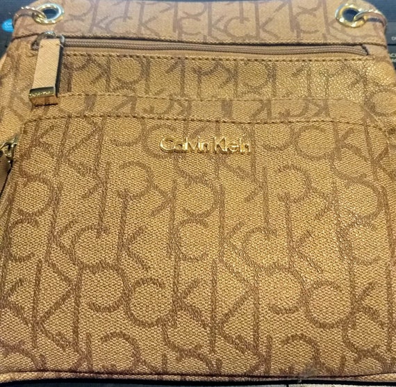 Calvin Klein Brenda Top Zip Crossbody, Fawn: Handbags: Amazon.com