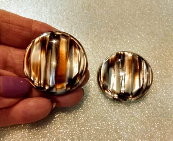 Button Round Stud Earrings/ Vintage Metallic Glow… - image 2