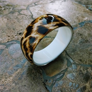 Animal Print Lucite Bangle Bracelet/Chunky Wide Leopard Pattern Retro Fashion  Boho Bracelet Fashion Jewelry/Gift For Her/Size L/No.832