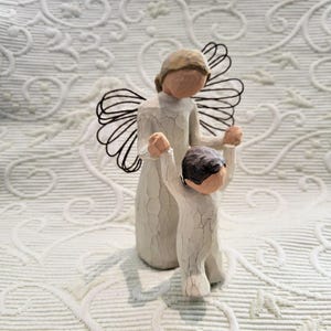 Guardian Angel Figurine Willow Tree Vintage 2001 Sue Lordi Collectible Art/Gift Idea/No.210