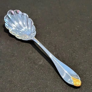 ONEIDA  Kingswood Stainless Gold Accent Sugar Spoon/Vintage 1987 Elegant Rare Find Collectible Gold Décor Flatware/Gift Idea/No.831
