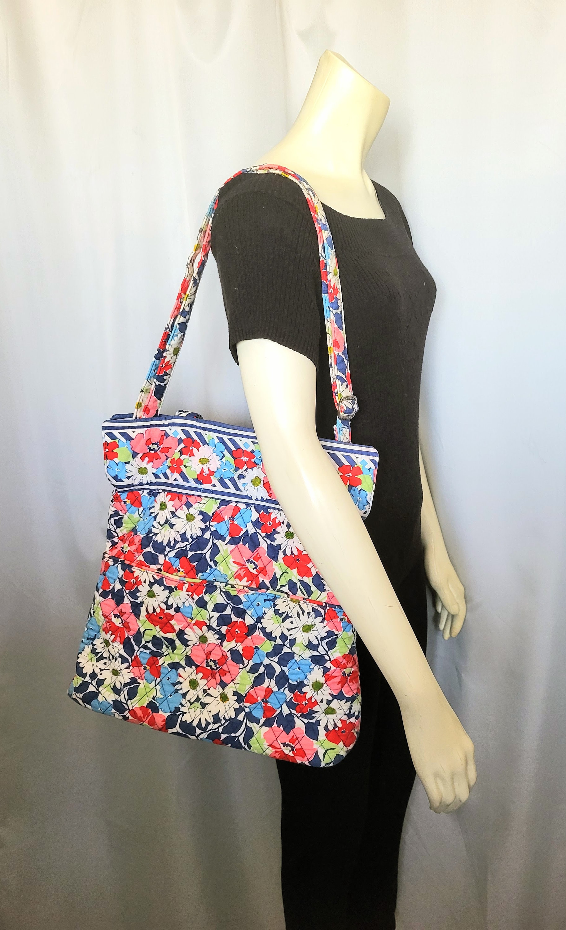VERA BRADLEY Shoulder Floral Bag/quilted Summer Floral Print  display picture 1