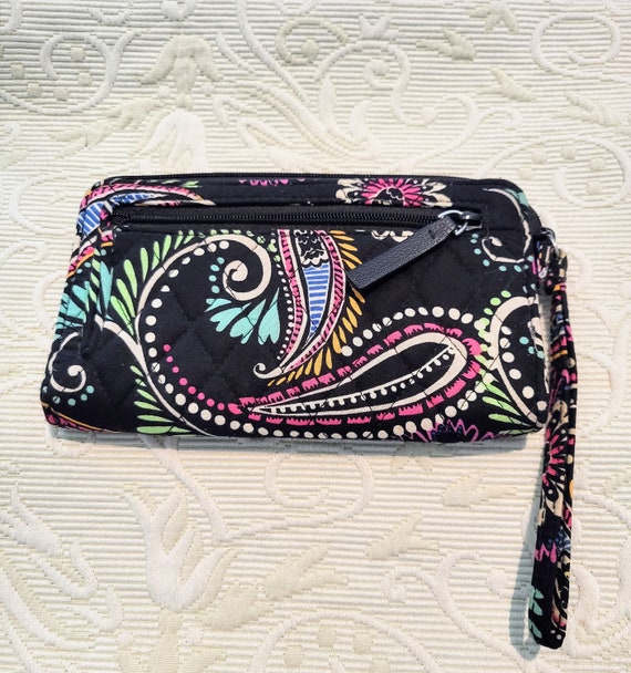 15% Off/vera BRADLEY Bandana Swirl Wristlet Zip Wallet/floral