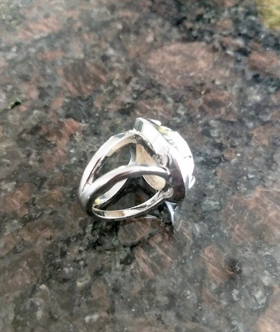 White Marble Designer Statement Ring/Big Round Di… - image 9