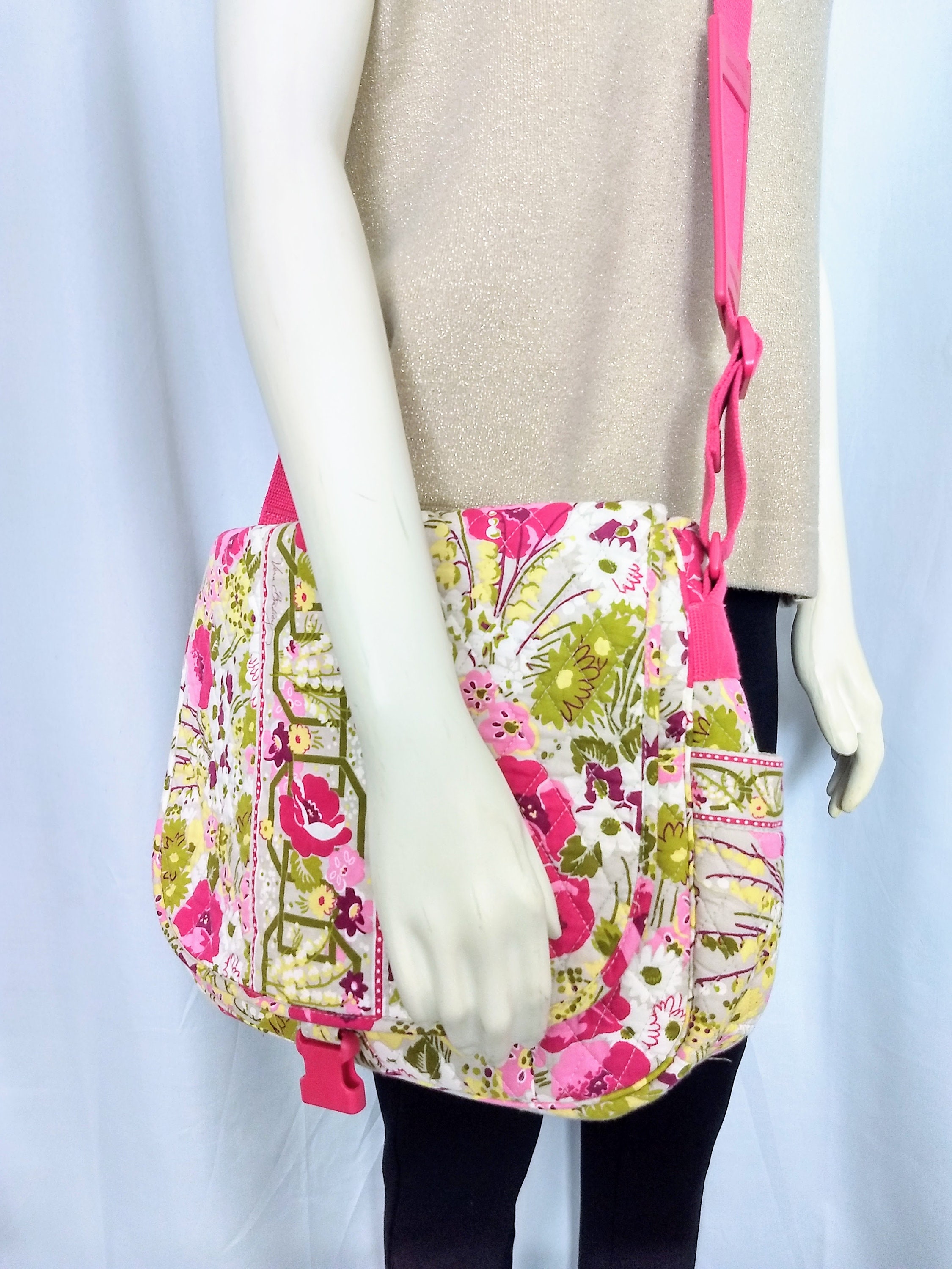 VERA BRADLEY Diaper Bag/quilted Cotton Retired Pink Flowers Print