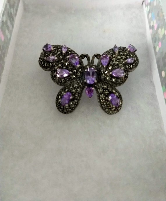 Neiman clearance marcus brooch