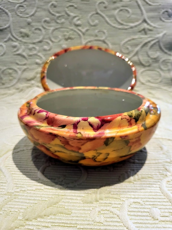 ENESCO Ceramic Egg Shape Trinkets Box/Vintage Col… - image 6