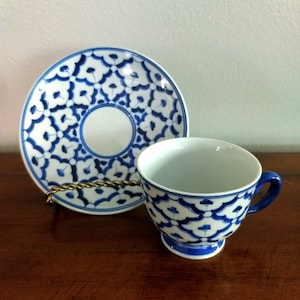 Demitasse Wit en Blauw Vintage Cup Set/Hand Painted Blue Pattern Collectible Tea of Expresso Coffee Cup/Gift Idea/No.888