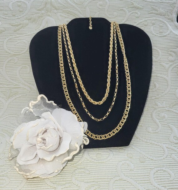 Layered Gold-Tone Three-String  Chains Necklace S… - image 8