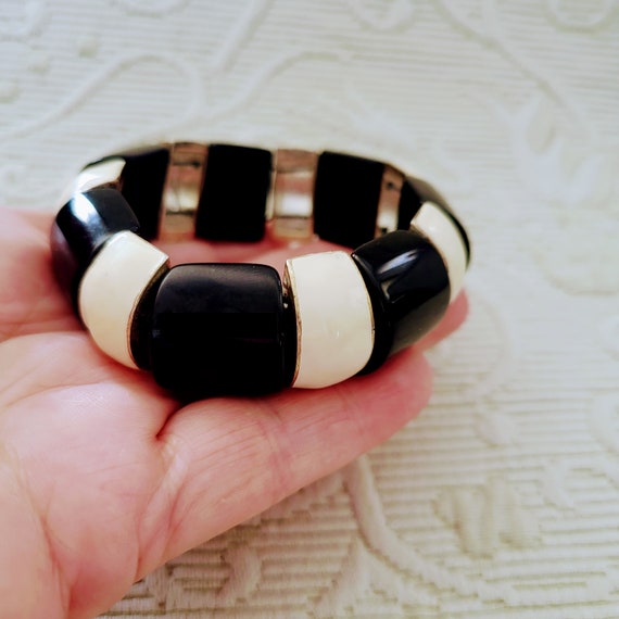 Vintage Black and White Enameled and Plactic Wide… - image 5