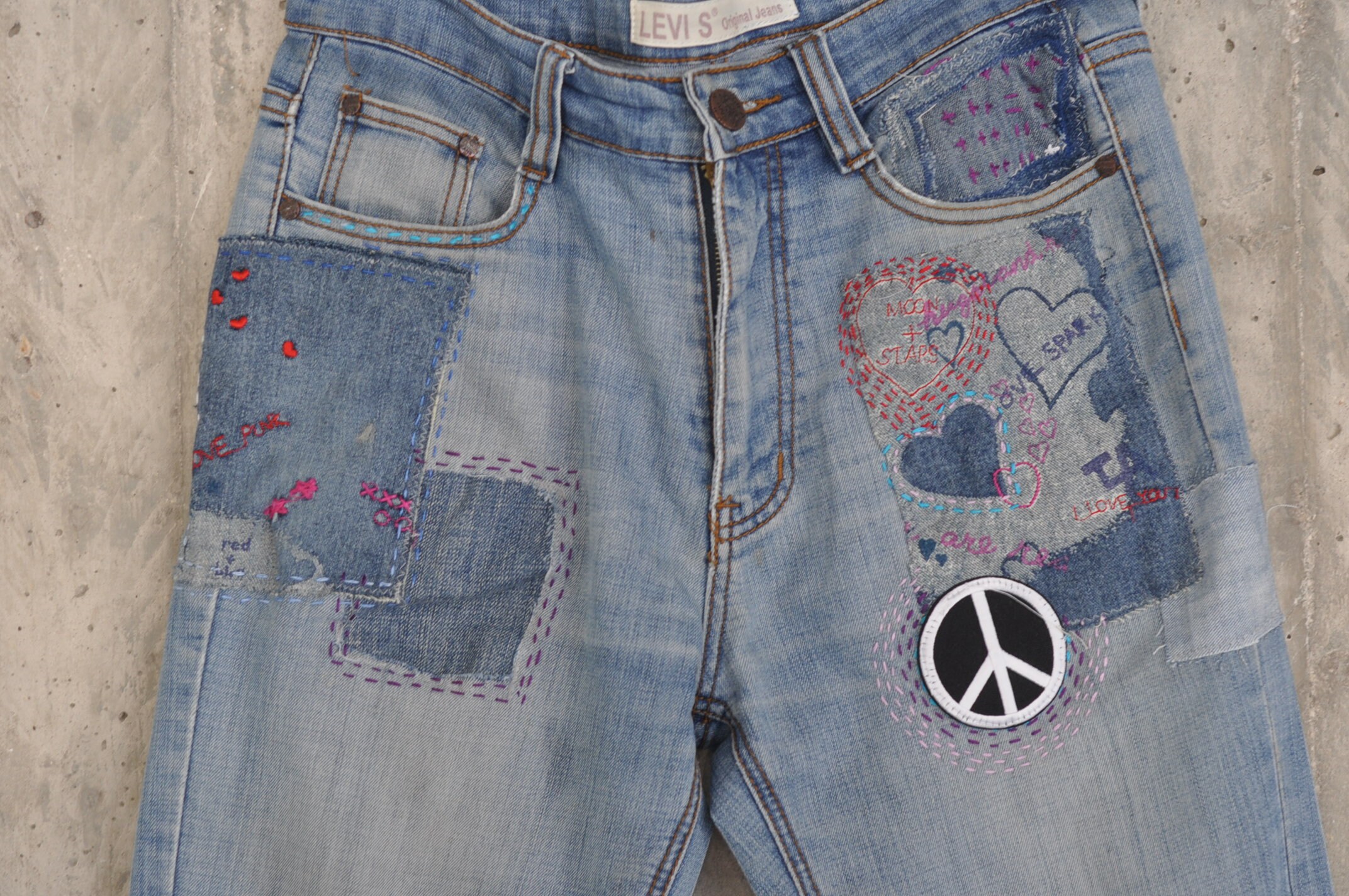 Vintage Levis 501 Jeans Ripped 