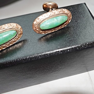 Victorian cufflinks. Green Agate Gemstone Cufflinks. Antique Cufflinks, Bean Back Cufflinks, Mens Jewelry, Groom Gift Men&#39;s Gift