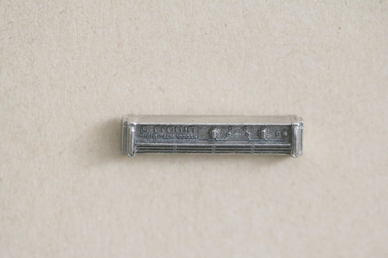Lapel Pin Music Hat Pin Vintage MUSIC AMPLIFIER Tie Tack Vintage Crown Amplifier Vintage Musician Gift,