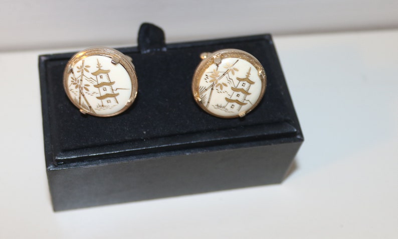 Vintage groom Vintage Japanese Wedding Asian Cufflinks Vintage Cufflinks Pagoda Cufflinks Unisex Cufflinks Porcelain Pagoda Cufflinks