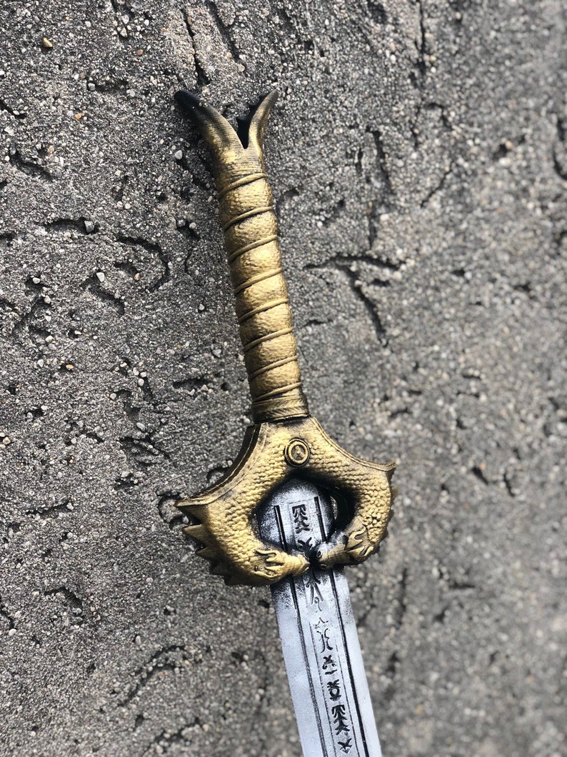 Gods killer Wonder woman sword image 3